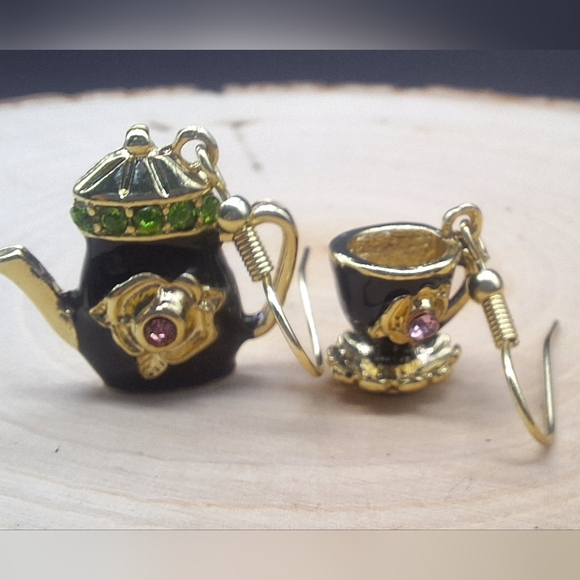 Whimsical Teapot & Teacup Mismatched Earrings – Vintage-Inspired Tea Party Jewel - Picture 7 of 9